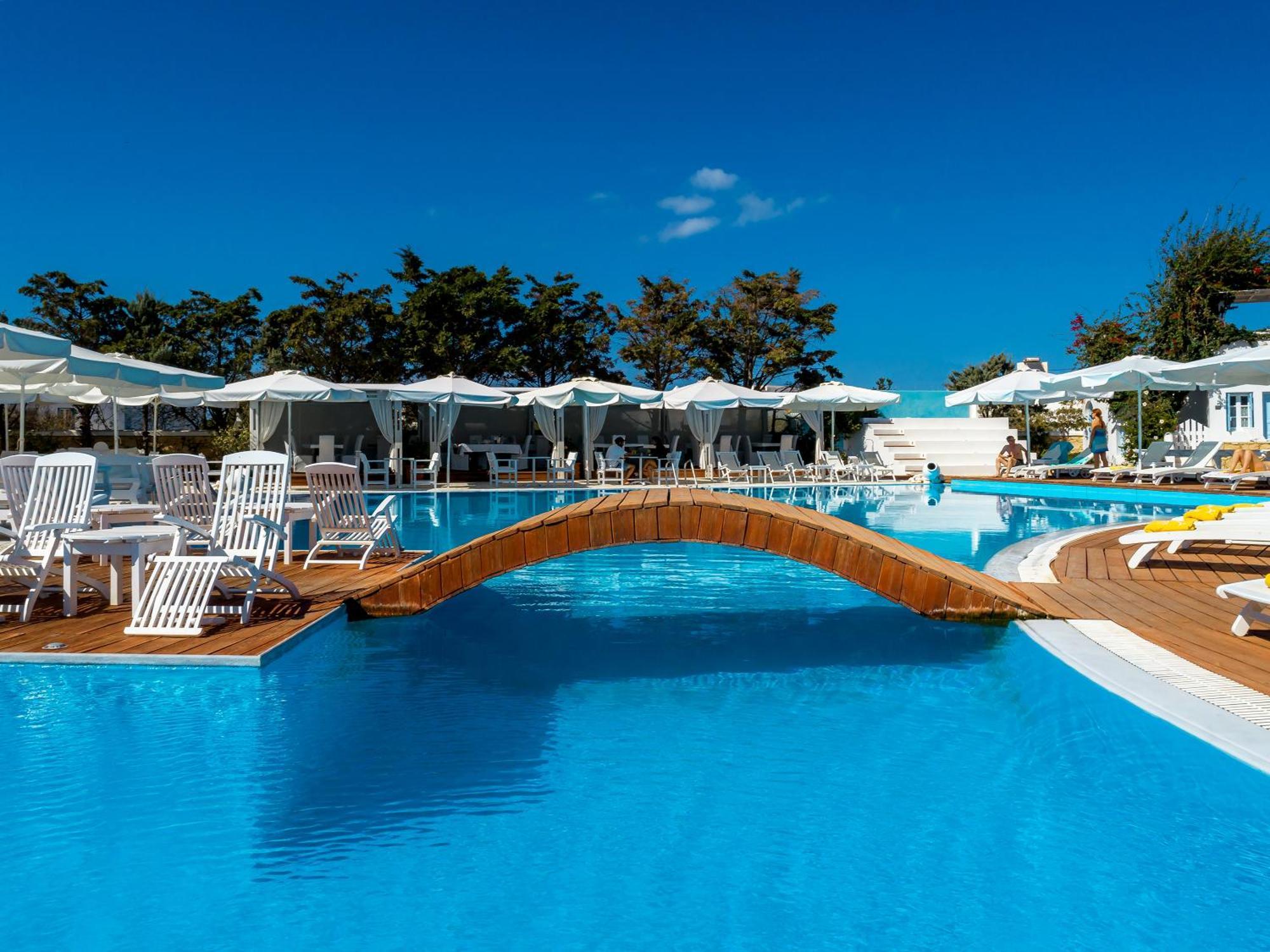 Chora Resort Hotel & Spa Folégandros Exteriör bild